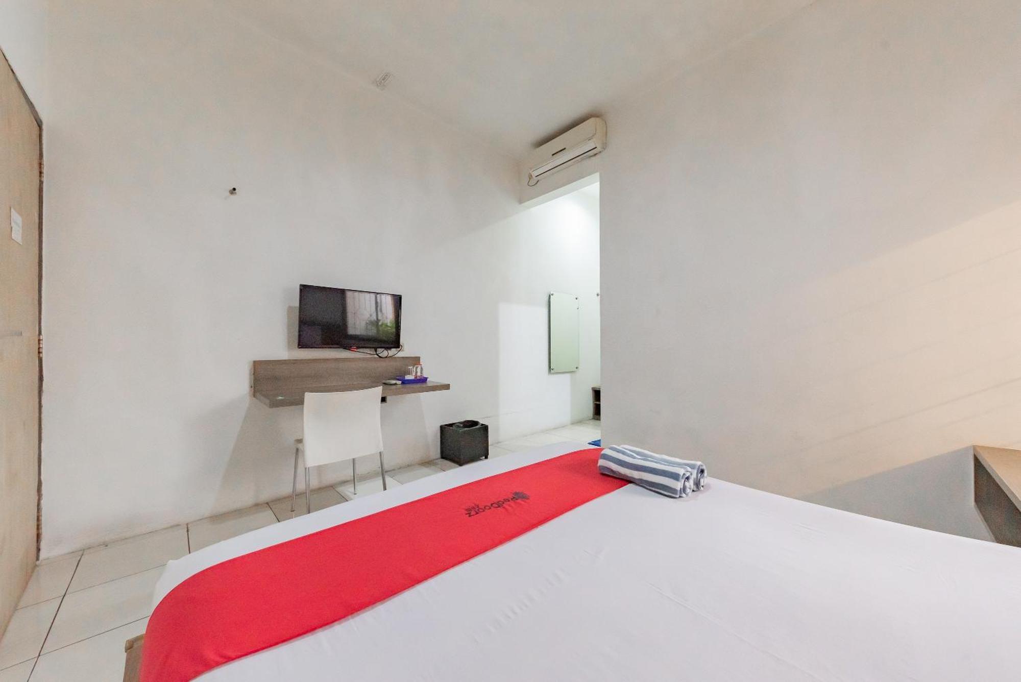 Reddoorz Near Taman Kota Lapang Merdeka Sukabumi Exteriér fotografie