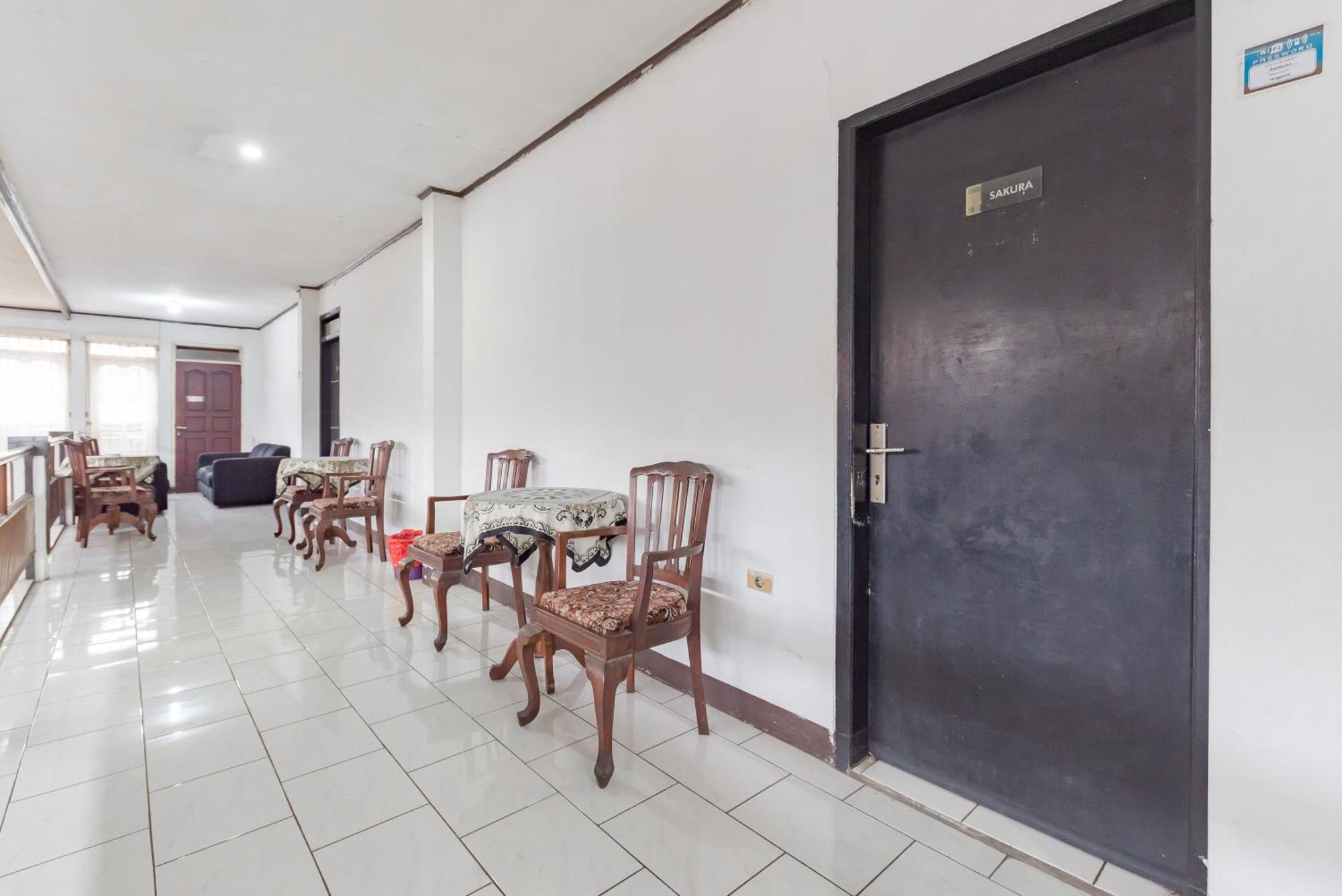 Reddoorz Near Taman Kota Lapang Merdeka Sukabumi Exteriér fotografie